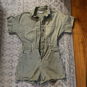zara green jean romper in perfect condition